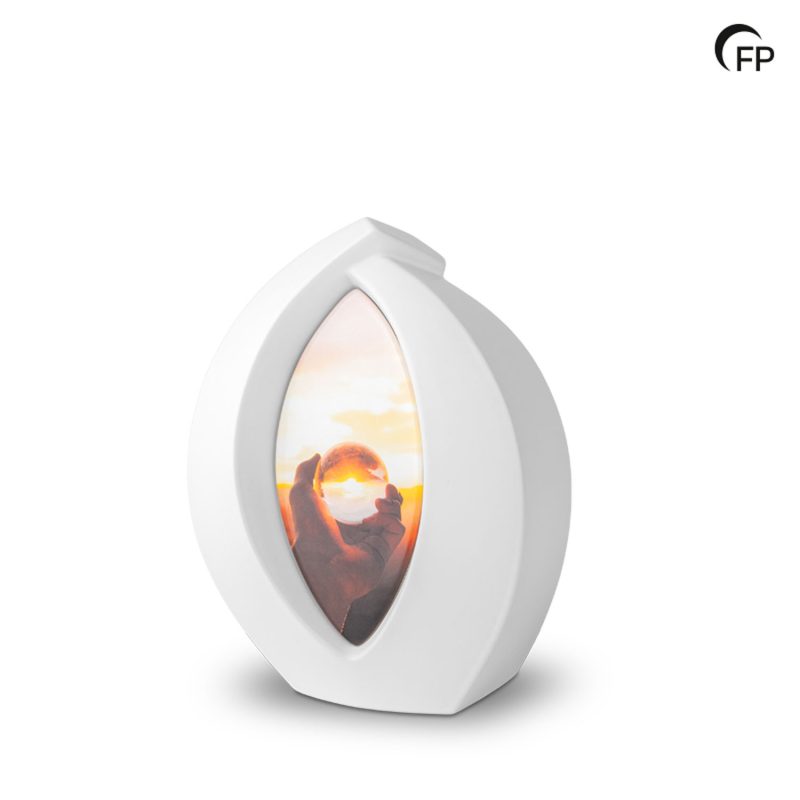 KU 111 M Keramische medium urn Forever Framed